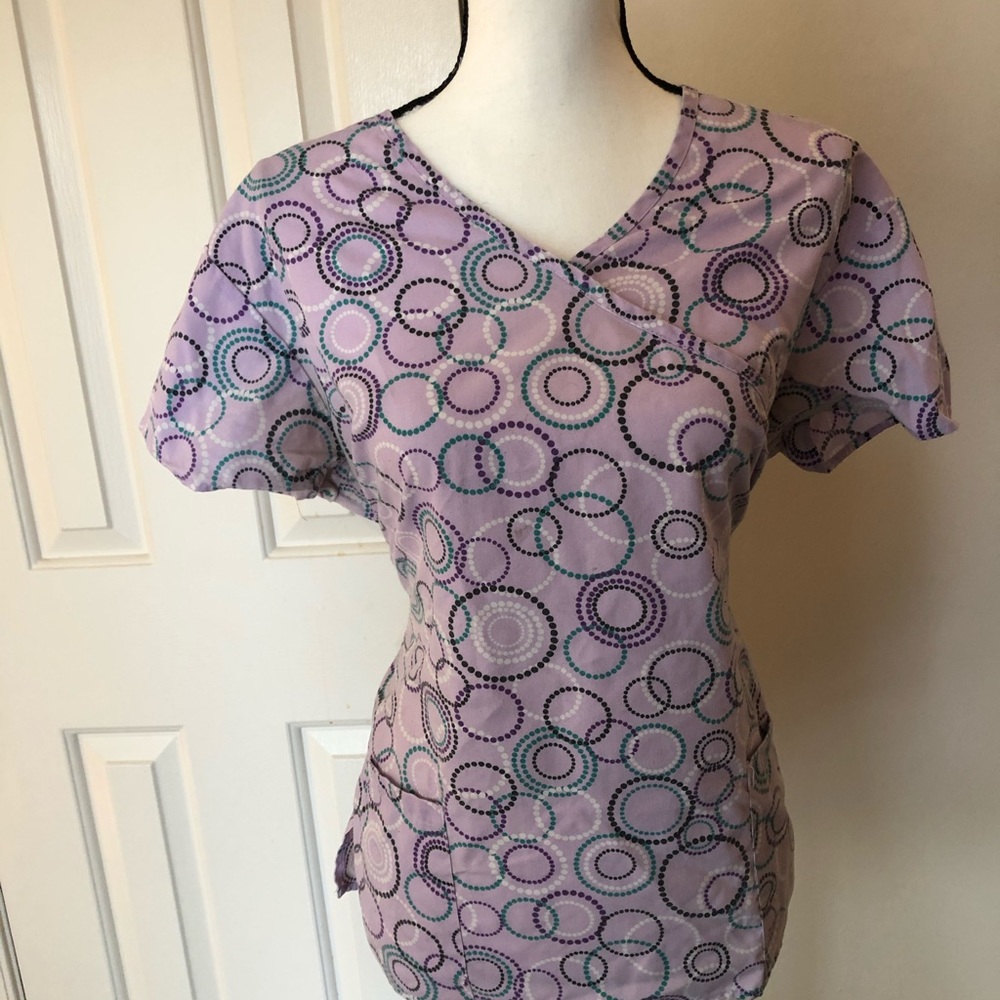 Wear for care women’s scrub top